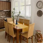 Comfort&cozy Near Airport & Bus Terminal *