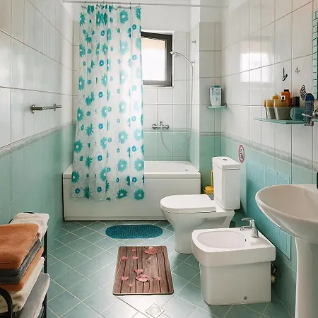 Comfort&cozy Near Airport & Bus Terminal 아파트