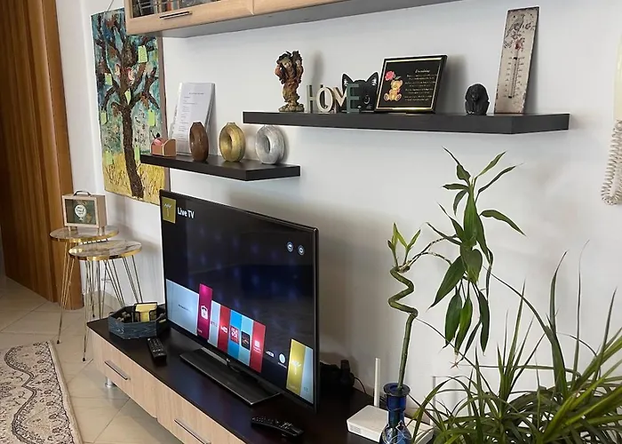 شقة Comfort&cozy Near Airport & Bus Terminal تيرانا